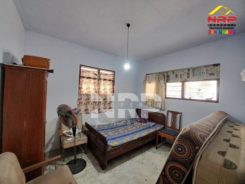 Dijual Rumah Klasik di Tamanbaru - Banyuwangi  Dijual Rumah Klasik di Tamanbaru - Banyuwangi  Dijual Rumah Klasik di Tamanbaru - Banyuwangi&nbsp;
Lokasi Sangat Prospek untuk usaha, kantor, ruang usaha, rumah hunian atau homestay.&nbsp;
Dekat dengan NRP BANYUWANGI