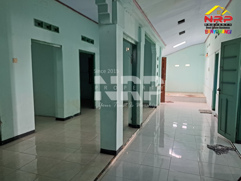 Dijual Rumah Klasik di tepi Jl. Kedayunan- Banyuwangi  Dijual Rumah Klasik di tepi Jl. Kedayunan- Banyuwangi  Dijual Rumah Klasik di tepi Jl. Kedayunan- Banyuwangi&nbsp;
Dekat dengan RTH Kedayunan , Dekat dengan Banyuwangi Theme Park dan Kawasan Perhotelan NRP BANYUWANGI