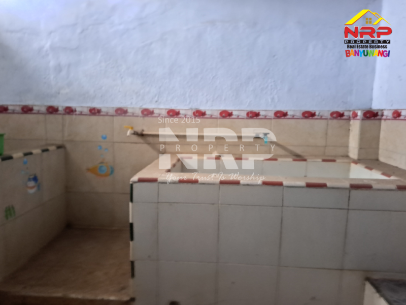 Dijual Rumah Klasik di tepi Jl. Kedayunan- Banyuwangi  Dijual Rumah Klasik di tepi Jl. Kedayunan- Banyuwangi  Dijual Rumah Klasik di tepi Jl. Kedayunan- Banyuwangi&nbsp;
Dekat dengan RTH Kedayunan , Dekat dengan Banyuwangi Theme Park dan Kawasan Perhotelan NRP BANYUWANGI