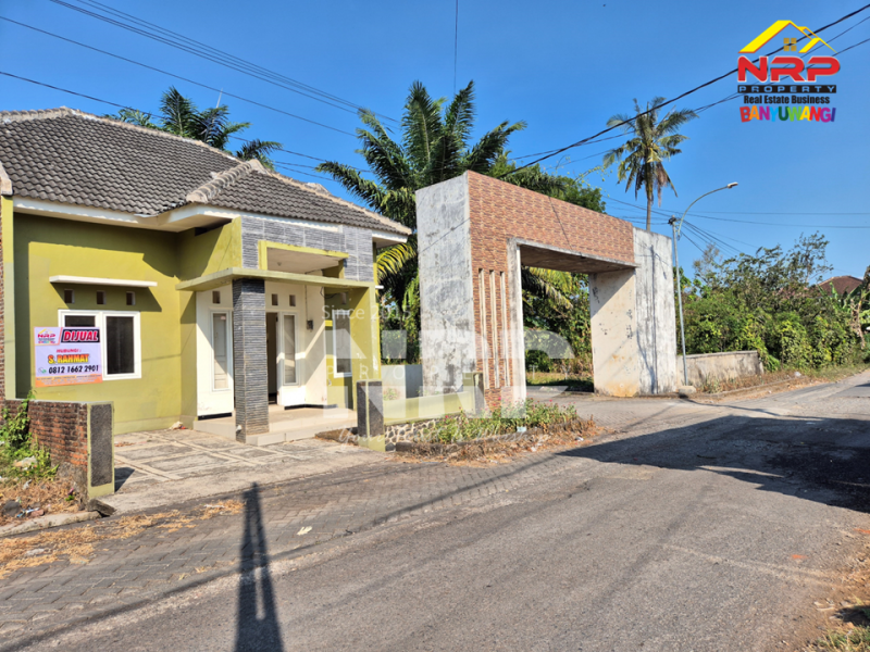 Dijual Rumah Komersil Hook di Genteng- Banyuwangi  Dijual Rumah Komersil Hook di Genteng- Banyuwangi  Dijual Rumah Komersil Hook di Genteng- Banyuwangi&nbsp;
Punya rumah di Lokasi Stategis bukan cuma cari tempat tinggal biasa, tapi mencari value
Gatewaynya NRP BANYUWANGI