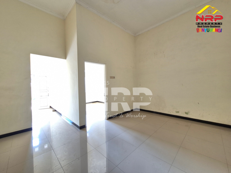 Dijual Rumah Komersil Hook di Genteng- Banyuwangi  Dijual Rumah Komersil Hook di Genteng- Banyuwangi  Dijual Rumah Komersil Hook di Genteng- Banyuwangi&nbsp;
Punya rumah di Lokasi Stategis bukan cuma cari tempat tinggal biasa, tapi mencari value
Gatewaynya NRP BANYUWANGI