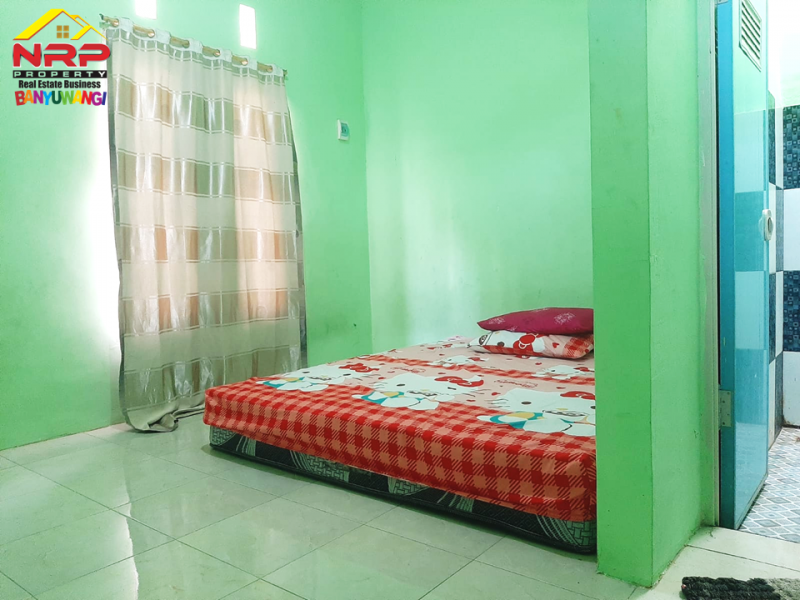 Dijual Rumah Kos 10 Kamar di Jl.KH Hasyim Asyari, Rogojampi - Banyuwangi Dijual Rumah Kos 10 Kamar di Jl.KH Hasyim Asyari, Rogojampi - Banyuwangi Dijual Rumah Kos 10 Kamar di Jl.KH Hasyim Asyari, Rogojampi - Banyuwangi
Sangat Cocok Untuk Ivestasi, Dekat Fasilitas Pendidikan dan Pusat NRP BANYUWANGI