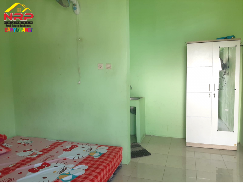 Dijual Rumah Kos 10 Kamar di Jl.KH Hasyim Asyari, Rogojampi - Banyuwangi Dijual Rumah Kos 10 Kamar di Jl.KH Hasyim Asyari, Rogojampi - Banyuwangi Dijual Rumah Kos 10 Kamar di Jl.KH Hasyim Asyari, Rogojampi - Banyuwangi
Sangat Cocok Untuk Ivestasi, Dekat Fasilitas Pendidikan dan Pusat NRP BANYUWANGI