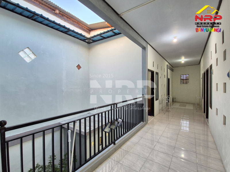 Dijual Rumah Kos Aktif dan Produktif Full Furniture di Tamanbaru - Banyuwangi  Dijual Rumah Kos Aktif dan Produktif Full Furniture di Tamanbaru - Banyuwangi  Dijual Rumah Kos Aktif dan Produktif Full Furniture di Tamanbaru - Banyuwangi&nbsp;
Terletak dikawasan sentra bisnis dan kuliner, pendidikan, dan kantor NRP BANYUWANGI