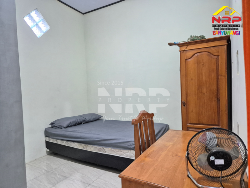 Dijual Rumah Kos Aktif dan Produktif Full Furniture di Tamanbaru - Banyuwangi  Dijual Rumah Kos Aktif dan Produktif Full Furniture di Tamanbaru - Banyuwangi  Dijual Rumah Kos Aktif dan Produktif Full Furniture di Tamanbaru - Banyuwangi&nbsp;
Terletak dikawasan sentra bisnis dan kuliner, pendidikan, dan kantor NRP BANYUWANGI