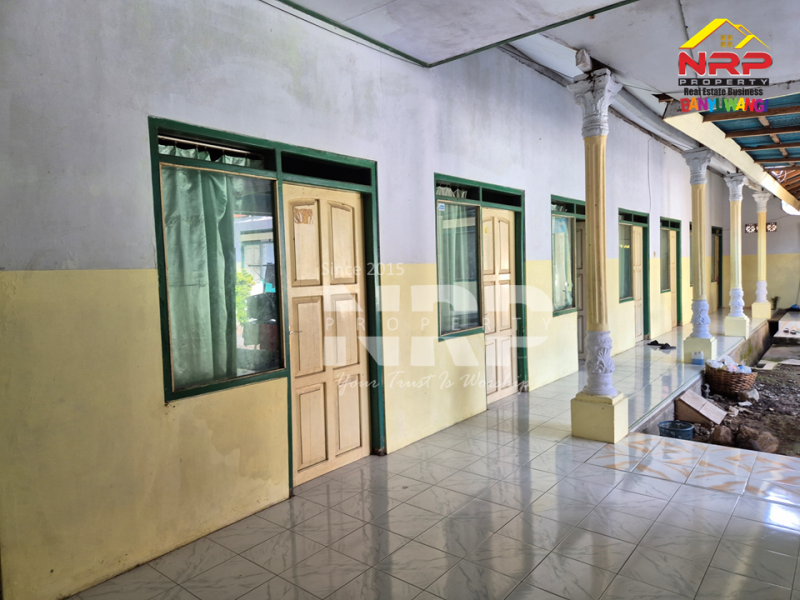 Dijual Rumah Kos Produktif di Kebalenan - Banyuwangi Dijual rumah kos  produktif murah 1 milyaran Banyuwangi Kota Dijual Rumah Kos Produktif di Kebalenan - Banyuwangi&nbsp;
Dekat dengan Kampus, Perbelanjaan, Kantor-kantor pemerintahan.
Occupansi 80% NRP BANYUWANGI