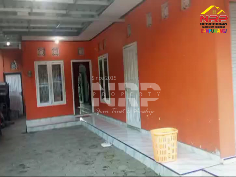 Dijual Rumah Luas dan Murah  di Desa Songgon - Banyuwangi  Dijual Rumah Luas di Desa Songgon - Banyuwangi  Dijual Rumah Luas di Desa Songgon - Banyuwangi&nbsp;
Rumah yang terletak di pedesaan dengan halaman dan pekarangan yang luas
Berada di lingkungan yang masih NRP BANYUWANGI
