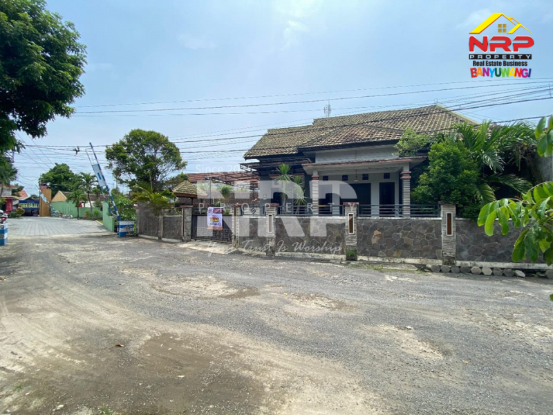 Dijual rumah luas di Jl. Agus Salim, cocok untuk keluarga yang butuh ruang ekstra dan lingkungan yang nyaman. Dijual rumah luas di Jl. Agus Salim, cocok untuk keluarga yang butuh ruang ekstra dan lingkungan yang nyaman. Dijual rumah luas di Jl. Agus Salim, cocok untuk keluarga yang butuh ruang ekstra dan lingkungan yang nyaman.
Lokasi strategis, akses mudah, dan siap NRP BANYUWANGI