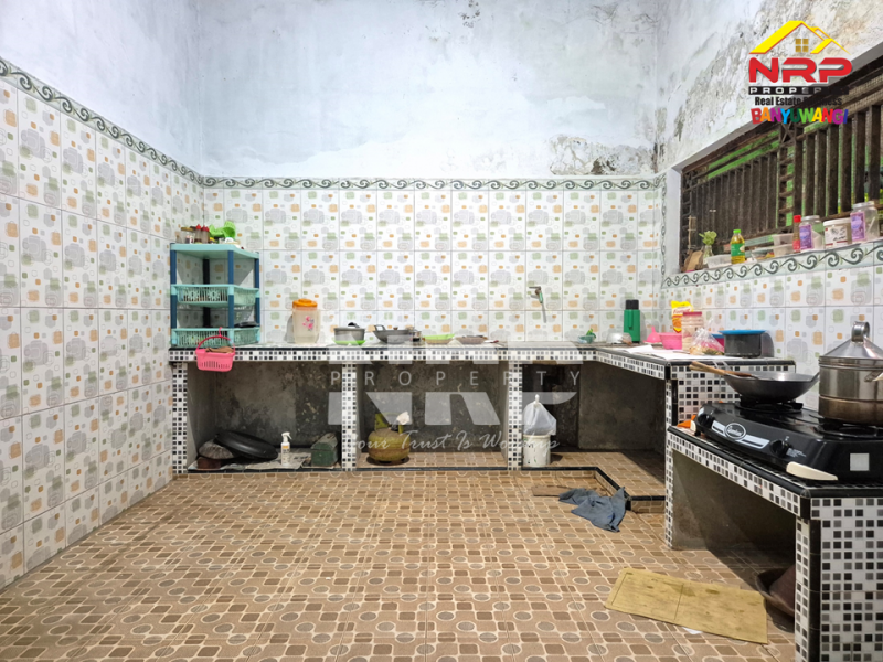 Dijual Rumah Luas, Harga Menarik di Agus Salim -  Banyuwangi Dijual rumah luas murah di Tamanbaru Banyuwangi  Dijual Rumah Luas, Harga Menarik di Agus Salim -&nbsp; Banyuwangi
Ideal untuk investasi rumah kos atau keluarga yang butuh ruang ekstra&nbsp;
Lingkungan NRP BANYUWANGI