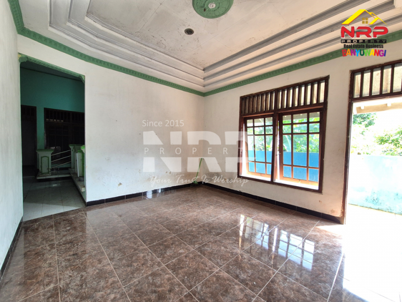 Dijual Rumah Luas Pusat Kota di JL. Adi Sucipto - Banyuwangi Dijual Rumah Luas Pusat Kota di JL. Adi Sucipto - Banyuwangi Dijual Rumah Luas Pusat Kota di JL. Adi Sucipto - Banyuwangi
Lokasi terletak di Ruas Jalan Utama Kota Banyuwangi
Lingkungan Kantor Dinas Pemerintahan, NRP BANYUWANGI