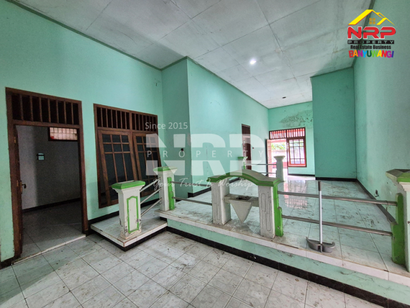 Dijual Rumah Luas Pusat Kota di JL. Adi Sucipto - Banyuwangi Dijual Rumah Luas Pusat Kota di JL. Adi Sucipto - Banyuwangi Dijual Rumah Luas Pusat Kota di JL. Adi Sucipto - Banyuwangi
Lokasi terletak di Ruas Jalan Utama Kota Banyuwangi
Lingkungan Kantor Dinas Pemerintahan, NRP BANYUWANGI