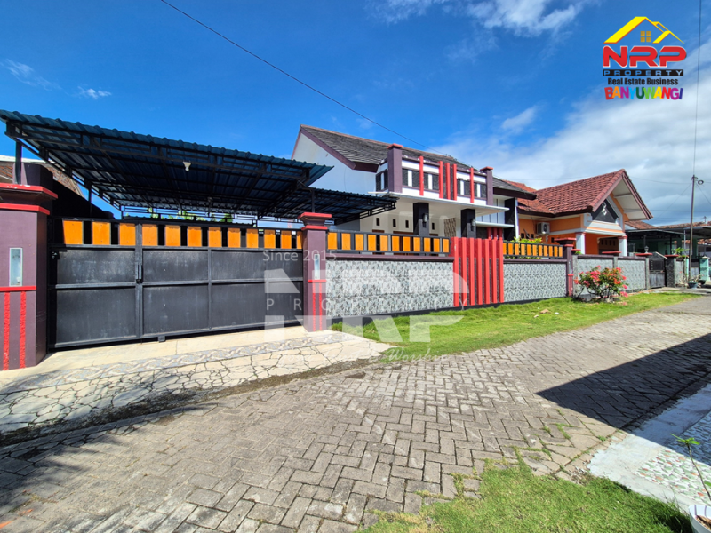 DIJUAL RUMAH LUAS SEMI FURNISHED DI SUMBEREJO – BANYUWANGI DIJUAL RUMAH LUAS SEMI FURNISHED DI SUMBEREJO – BANYUWANGI &nbsp;DIJUAL RUMAH LUAS SEMI FURNISHED DI SUMBEREJO &ndash; BANYUWANGI
Hunian nyaman dengan suasana perkampungan yang tenang&nbsp;
Cocok buat keluarga yang NRP BANYUWANGI