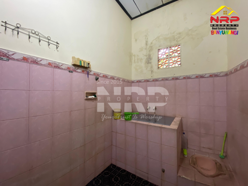 Dijual Rumah Luas  Siap Huni Di Pusat Kota Banyuwangi Dijual Rumah Luas  Siap Huni Di Pusat Kota Banyuwangi Dijual Rumah Luas&nbsp; Siap Huni Di Pusat Kota Banyuwangi
Hunian Exclusive berada di Pusat kota Banyuwangi dekat Taman Makam Pahlawan Banyuwangi. Dekat NRP BANYUWANGI