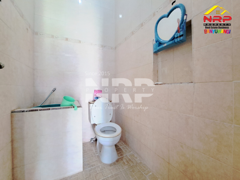 Dijual Rumah luas + taman luas punya  kenyamanan maksimal di Mendut Regency  Dijual Rumah luas + taman luas punya  kenyamanan maksimal di Mendut Regency  Dijual Rumah luas + taman luas = kenyamanan maksimal ?????
Berada di kawasan Mendut - Tamanbaru yang tenang dan sejuk.
Ruang lega, udara segar, cocok untuk NRP BANYUWANGI