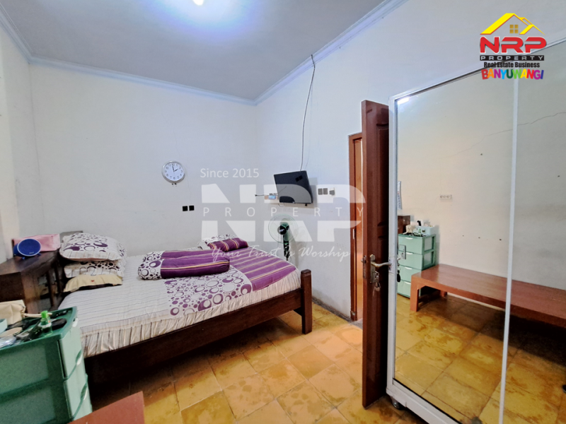 DIJUAL RUMAH LUAS TAMANBARU, BANYUWANGI KOTA DIJUAL RUMAH LUAS TAMANBARU, BANYUWANGI KOTA DIJUAL RUMAH &ndash; TAMANBARU, BANYUWANGI ????
Hunian nyaman di kawasan strategis kota Banyuwangi.
Lingkungan tenang, aman, dan bebas banjir.
Akses mudah NRP BANYUWANGI