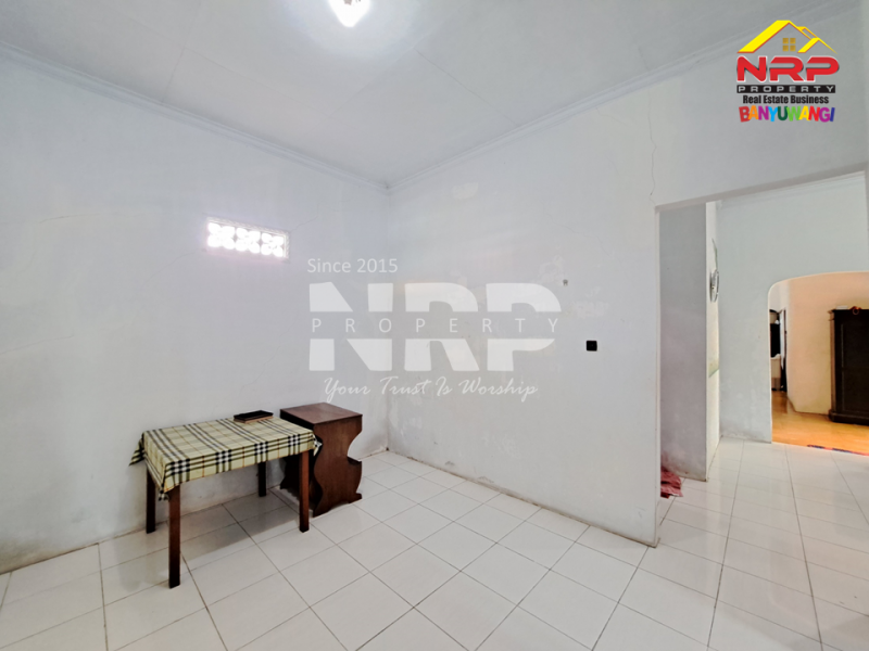 DIJUAL RUMAH LUAS TAMANBARU, BANYUWANGI KOTA DIJUAL RUMAH LUAS TAMANBARU, BANYUWANGI KOTA DIJUAL RUMAH &ndash; TAMANBARU, BANYUWANGI ????
Hunian nyaman di kawasan strategis kota Banyuwangi.
Lingkungan tenang, aman, dan bebas banjir.
Akses mudah NRP BANYUWANGI