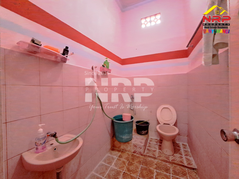 DIJUAL RUMAH LUAS TAMANBARU, BANYUWANGI KOTA DIJUAL RUMAH LUAS TAMANBARU, BANYUWANGI KOTA DIJUAL RUMAH &ndash; TAMANBARU, BANYUWANGI ????
Hunian nyaman di kawasan strategis kota Banyuwangi.
Lingkungan tenang, aman, dan bebas banjir.
Akses mudah NRP BANYUWANGI