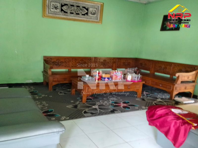Dijual Rumah Luas tepi Jl. Hidayah Siliragung - Banyuwangi Dijual Rumah Luas tepi Jl. Hidayah Siliragung - Banyuwangi Dijual Rumah Luas tepi Jl. Hidayah Siliragung - Banyuwangi
Rumah luas dan clasic dekat dengan Kantor Kecamatan Siliragung Banyuwangi&nbsp;

Luas Tanah : NRP BANYUWANGI
