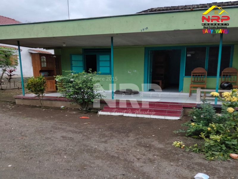 Dijual Rumah Luas tepi Jl. Hidayah Siliragung - Banyuwangi Dijual Rumah Luas tepi Jl. Hidayah Siliragung - Banyuwangi Dijual Rumah Luas tepi Jl. Hidayah Siliragung - Banyuwangi
Rumah luas dan clasic dekat dengan Kantor Kecamatan Siliragung Banyuwangi&nbsp;

Luas Tanah : NRP BANYUWANGI