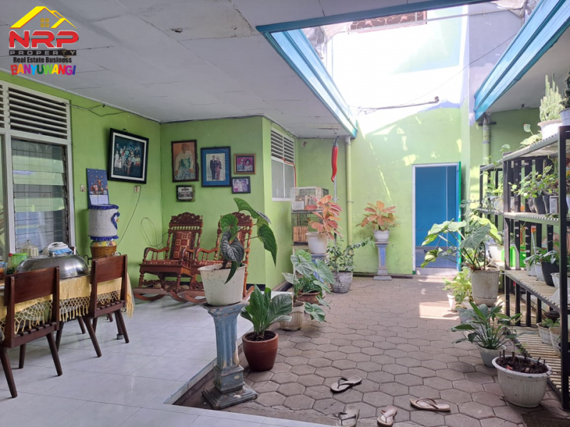 Dijual Rumah Megah 2 Lantai di Tepi Jl. Gajah Mada - Banyuwangi Dijual Rumah Megah 2 Lantai di Tepi Jl. Gajah Mada - Banyuwangi Dijual Rumah Megah 2 Lantai di Tepi Jl. Gajah Mada - Banyuwangi
Lokasi sangat strategis, terletak di pusat kota dan dekat dengan berbagai Fasilitas NRP BANYUWANGI