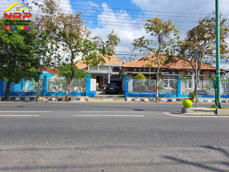 Dijual Rumah Megah 2 Lantai di Tepi Jl. Gajah Mada - Banyuwangi Dijual Rumah Megah 2 Lantai di Tepi Jl. Gajah Mada - Banyuwangi Dijual Rumah Megah 2 Lantai di Tepi Jl. Gajah Mada - Banyuwangi
Lokasi sangat strategis, terletak di pusat kota dan dekat dengan berbagai Fasilitas NRP BANYUWANGI