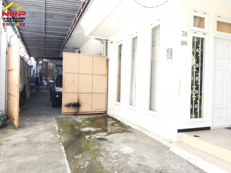 Dijual Rumah Megah siap Huni di Jl. Ikan Gurami, Karangrejo - Banyuwangi Dijual Rumah Megah siap Huni di Jl. Ikan Gurami, Karangrejo - Banyuwangi Dijual Rumah Megah siap Huni di Jl. Ikan Gurami, Karangrejo - Banyuwangi
Hunian strategis di Kota Banyuwangi sangat cocok untuk Hunian dan Usaha Home NRP BANYUWANGI