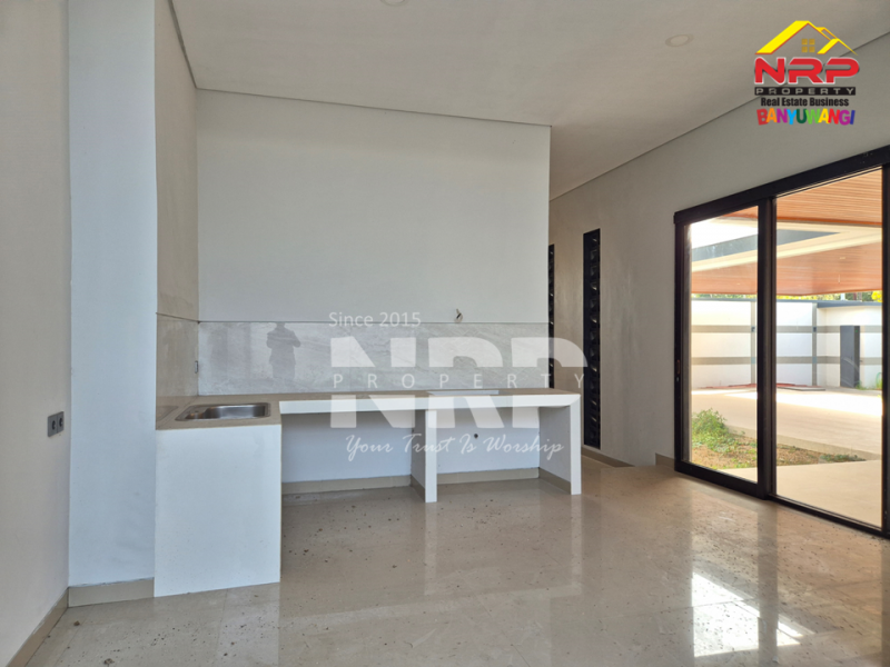 Dijual Rumah Mewah dan Baru di Kebalenan - Banyuwangi  Dijual Rumah Mewah dan Baru di Kebalenan - Banyuwangi  Dijual Rumah Mewah dan Baru di Kebalenan - Banyuwangi&nbsp;
Rumah mewah dengan desain modern, tampilan elegan, dan privasi yang lebih terjaga.
Rumah ini bisa NRP BANYUWANGI