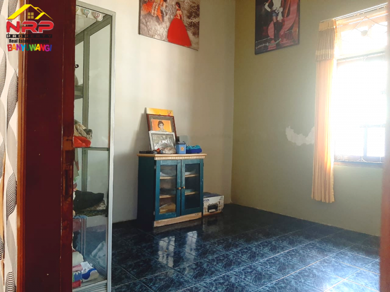 Dijual Rumah Mewah Full Prabot Di Jalan Ikan Layur, Sobo - Banyuwangi  Dijual Rumah Mewah Full Prabot Di Jalan Ikan Layur, Sobo - Banyuwangi  Dijual Rumah Mewah Full Prabot Di Jalan Ikan Layur, Sobo - Banyuwangi
Hunian Strategis di Pusat Kota . 300 Meter dari Hotel Santika Banyuwangi.
Dekat dengan NRP BANYUWANGI