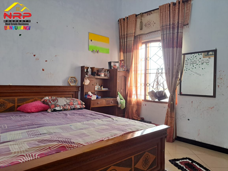 Dijual Rumah Mewah Siap Huni di Pengantigan, Rogojampi - Banyuwangi Dijual Rumah Mewah Siap Huni di Pengantigan, Rogojampi - Banyuwangi ijual Rumah Mewah Siap Huni di Pengantigan, Rogojampi - Banyuwangi
Lokasi Strategis dekat dengan fasilitas perbelanjaan dan pasar rogojampi
Lingkungan aman, NRP BANYUWANGI