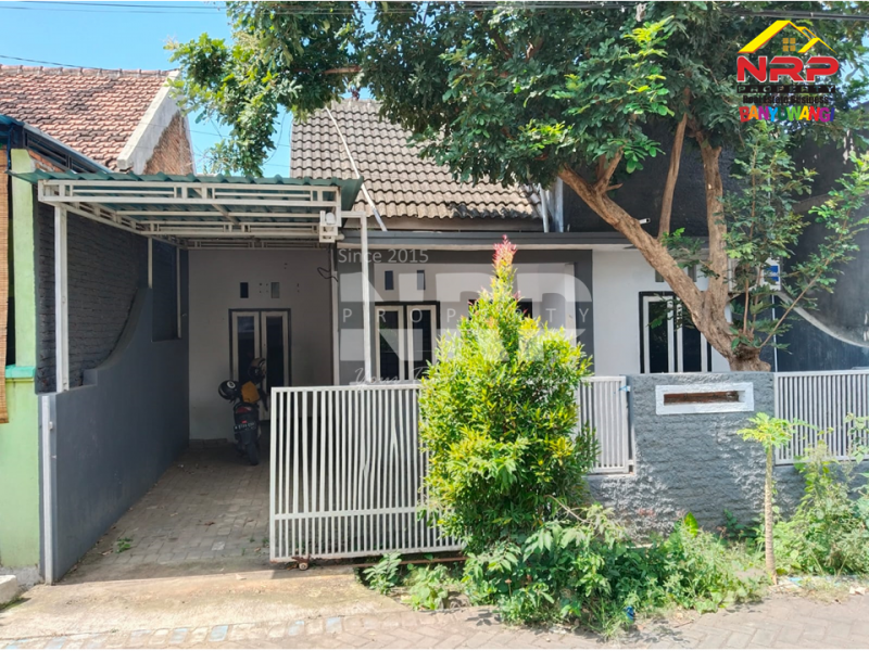 Dijual Rumah Minimal siap huni kawasan Perumahan di Kalipuro - Banyuwangi  Jual rumah banyuwangi kota 200 jutaan  Dijual Rumah Minimal siap huni kawasan Perumahan di Kalipuro - Banyuwangi&nbsp;
Lokasi strategis dekat dengan fasilitas pendidikan&nbsp;
Lingkungan asri, NRP BANYUWANGI
