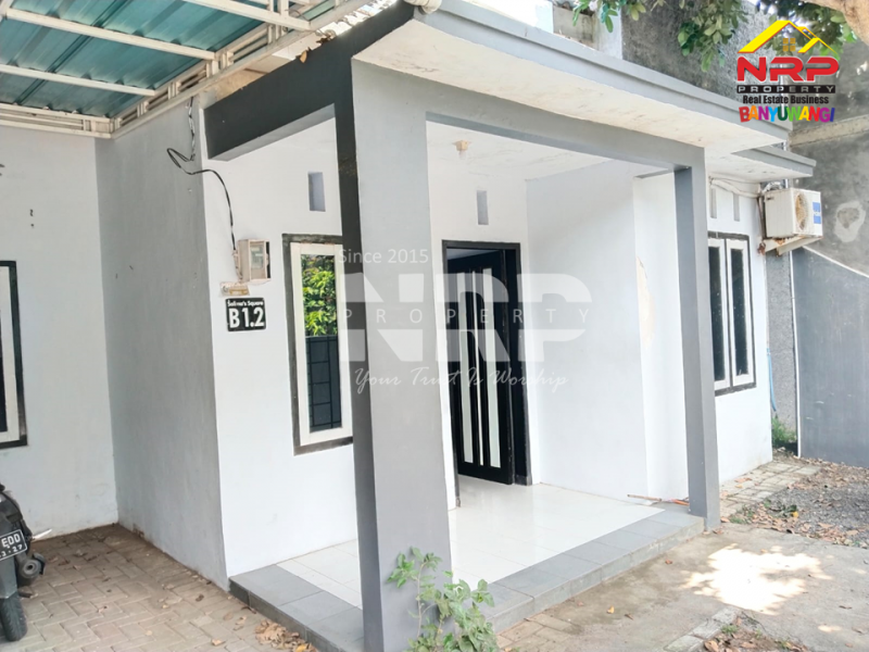 Dijual Rumah Minimal siap huni kawasan Perumahan di Kalipuro - Banyuwangi  Jual rumah banyuwangi kota 200 jutaan  Dijual Rumah Minimal siap huni kawasan Perumahan di Kalipuro - Banyuwangi&nbsp;
Lokasi strategis dekat dengan fasilitas pendidikan&nbsp;
Lingkungan asri, NRP BANYUWANGI