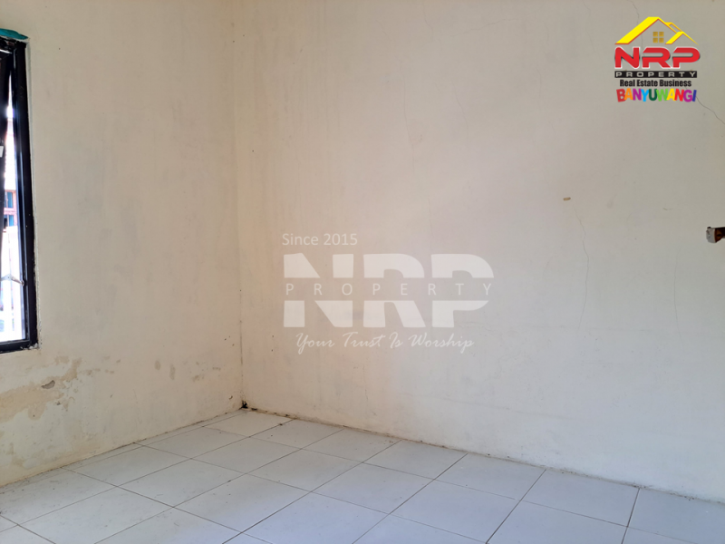 DIJUAL Rumah Minimalis 100 jutaan di Diamond Residance - Banyuwangi  DIJUAL Rumah Minimalis 100 jutaan di Diamond Residance - Banyuwangi  DIJUAL Rumah Minimalis 100 jutaan di Diamond Residance - Banyuwangi&nbsp;
Hunian berada di kawasan perumahan, Lingkungan Asri, nyaman dan aman.&nbsp;

LT/LB NRP BANYUWANGI