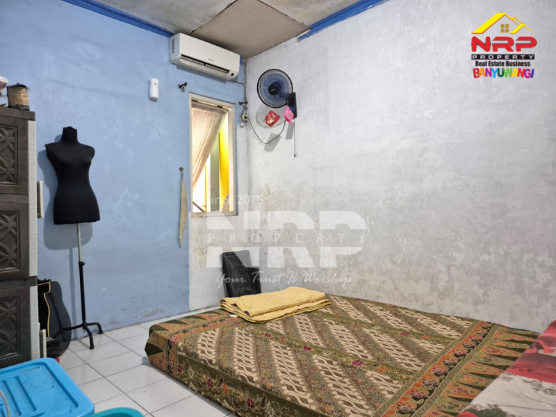 Dijual Rumah Minimalis 1,5 Lantai Siap Huni Di Banyuwangi Kota  Dijual Rumah Minimalis 1,5 Lantai Siap Huni Di Banyuwangi Kota  Dijual Rumah Minimalis 1,5 Lantai Siap Huni Di Banyuwangi Kota&nbsp;
Hunian Strategis Pusat Kota dengan Lingkungan sejuk, asri dan mudah diakses

LT/LB : NRP BANYUWANGI