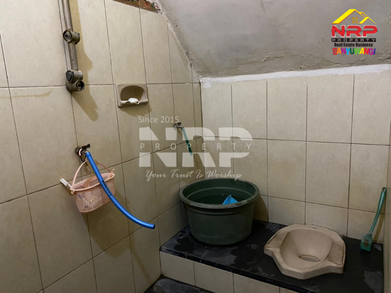 Dijual Rumah Minimalis 2 Lantai di Genteng Banyuwangi  Dijual Rumah Minimalis 2 Lantai di Genteng Banyuwangi  Dijual Rumah Minimalis 2 Lantai di Genteng Banyuwangi&nbsp;
250 Meter dari Jl. Raya Kembiritan Genteng, Cocok untuk hunian milenial. One Get Sistem dengan NRP BANYUWANGI