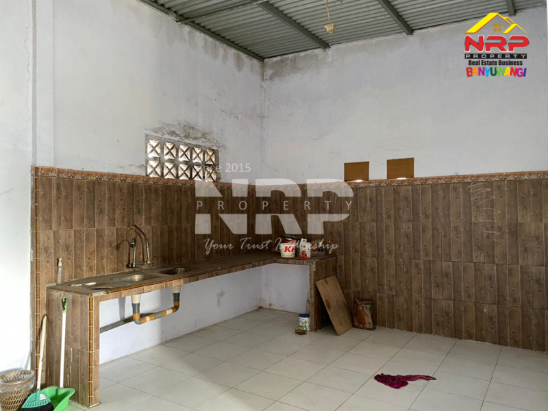 Dijual Rumah Minimalis 2 Lantai di Genteng Banyuwangi  Dijual Rumah Minimalis 2 Lantai di Genteng Banyuwangi  Dijual Rumah Minimalis 2 Lantai di Genteng Banyuwangi&nbsp;
250 Meter dari Jl. Raya Kembiritan Genteng, Cocok untuk hunian milenial. One Get Sistem dengan NRP BANYUWANGI