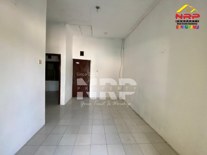 Dijual Rumah Minimalis 200 Jutaan di Kebalenan - Banyuwangi  Dijual Rumah Minimalis 200 Jutaan di Kebalenan - Banyuwangi  Dijual Rumah Minimalis 200 Jutaan di Kebalenan - Banyuwangi&nbsp;
Hunian yang berasda di kawasan perumahan, Lingkungan Asri, nyaman dan aman.&nbsp;

LT/LB : NRP BANYUWANGI
