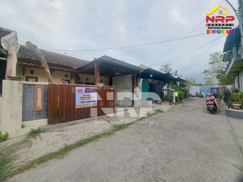 Dijual Rumah Minimalis 200 jutaan di Klatak - Banyuwangi  Dijual Rumah Minimalis 200 jutaan di Klatak - Banyuwangi  Dijual Rumah Minimalis 200 jutaan di Klatak - Banyuwangi&nbsp;
Terletak di Lingkungan Hotel ( Mahkota Plengkung, Mirah Hotel, Berlian Abadi, Permata Indah NRP BANYUWANGI