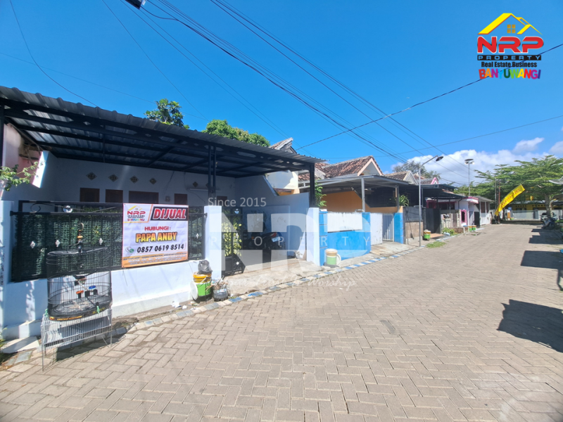 Dijual Rumah  Minimalis 200 jutaan di Sobo - Banyuwangi  Dijual Rumah  Minimalis 200 jutaan di Sobo - Banyuwangi  Dijual Rumah&nbsp; Minimalis 200 jutaan di Sobo - Banyuwangi&nbsp;
Hunian strategis, kawasan perumahan,&nbsp;
Dekat dengan Fasilitas Pendidikan, Pusat NRP BANYUWANGI