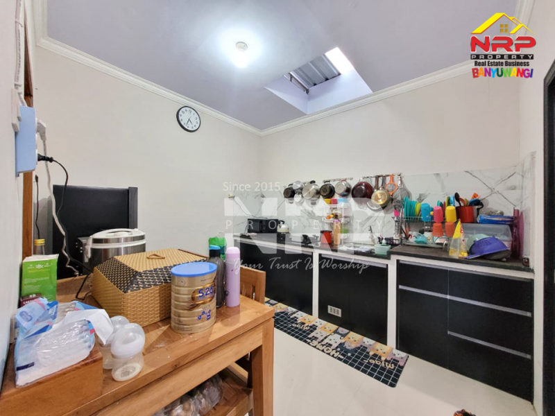 Dijual Rumah Minimalis cantik di Kebalenan - Banyuwangi  Dijual Rumah Minimalis cantik di Kebalenan - Banyuwangi  Dijual Rumah Minimalis cantik di Kebalenan - Banyuwangi&nbsp;
Hunian berada di kawasan perumahan, Lingkungan Asri, nyaman dan aman.&nbsp;

LT/LB : 60/36 NRP BANYUWANGI