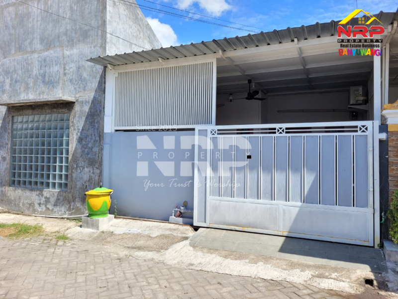 Dijual Rumah Minimalis cantik di Kebalenan - Banyuwangi  Dijual Rumah Minimalis cantik di Kebalenan - Banyuwangi  Dijual Rumah Minimalis cantik di Kebalenan - Banyuwangi&nbsp;
Hunian berada di kawasan perumahan, Lingkungan Asri, nyaman dan aman.&nbsp;

LT/LB : 60/36 NRP BANYUWANGI