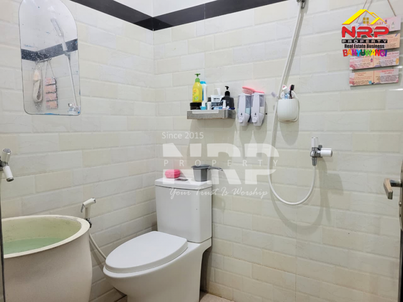 Dijual Rumah Minimalis cantik di Kebalenan - Banyuwangi  Dijual Rumah Minimalis cantik di Kebalenan - Banyuwangi  Dijual Rumah Minimalis cantik di Kebalenan - Banyuwangi&nbsp;
Hunian berada di kawasan perumahan, Lingkungan Asri, nyaman dan aman.&nbsp;

LT/LB : 60/36 NRP BANYUWANGI