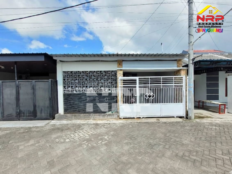 Dijual Rumah minimalis cantik di Rogojampi Dijual Rumah minimalis cantik di Rogojampi Dijual Rumah minimalis cantik di Rogojampi, cocok untuk kamu yang suka minimalis tapi clean.&nbsp;
Dekat dengan Pusat Pendidikan dan Perbelanjaan NRP BANYUWANGI