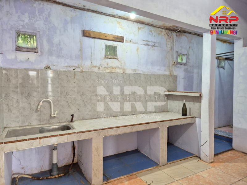 Dijual Rumah Minimalis di Belakang SMAN 1 BANYUWANGI  Dijual Rumah Minimalis di Belakang SMAN 1 BANYUWANGI  Dijual Rumah Minimalis di Belakang SMAN 1 BANYUWANGI&nbsp;
Lokasi Padat Penduduk, Cocok untuk rumah tempat tinggal.&nbsp;
Dekat Fasilitas Pendidikan, NRP BANYUWANGI