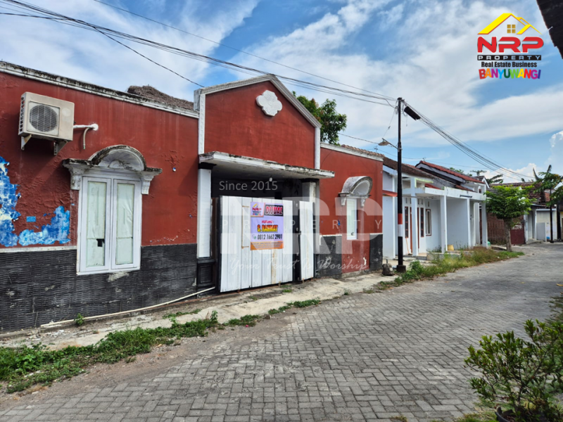 Dijual Rumah Minimalis di Belakang SMAN 1 BANYUWANGI  Dijual Rumah Minimalis di Belakang SMAN 1 BANYUWANGI  Dijual Rumah Minimalis di Belakang SMAN 1 BANYUWANGI&nbsp;
Lokasi Padat Penduduk, Cocok untuk rumah tempat tinggal.&nbsp;
Dekat Fasilitas Pendidikan, NRP BANYUWANGI