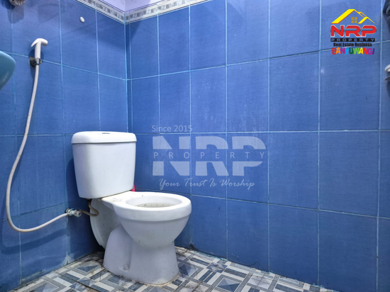 Dijual Rumah Minimalis di Belakang SMAN 1 BANYUWANGI  Dijual Rumah Minimalis di Belakang SMAN 1 BANYUWANGI  Dijual Rumah Minimalis di Belakang SMAN 1 BANYUWANGI&nbsp;
Lokasi Padat Penduduk, Cocok untuk rumah tempat tinggal.&nbsp;
Dekat Fasilitas Pendidikan, NRP BANYUWANGI