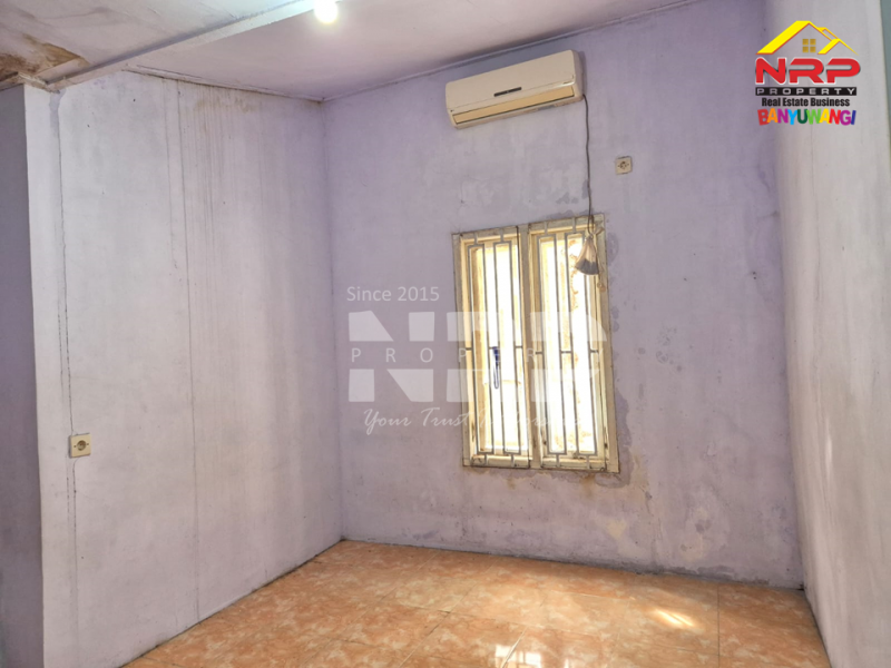 Dijual Rumah Minimalis di Belakang SMAN 1 BANYUWANGI  Dijual Rumah Minimalis di Belakang SMAN 1 BANYUWANGI  Dijual Rumah Minimalis di Belakang SMAN 1 BANYUWANGI&nbsp;
Lokasi Padat Penduduk, Cocok untuk rumah tempat tinggal.&nbsp;
Dekat Fasilitas Pendidikan, NRP BANYUWANGI
