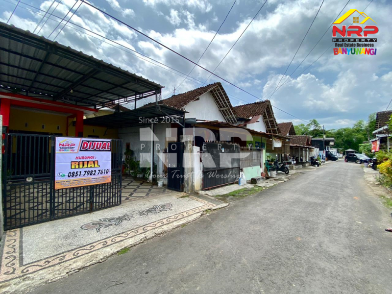 Dijual rumah minimalis di Genteng, Banyuwangi.  Dijual rumah minimalis di Genteng, Banyuwangi.  Dijual rumah minimalis di Genteng, Banyuwangi.&nbsp;
cocok untuk hunian keluarga yang mengutamakan kenyamanan dan lokasi strategis.&nbsp;
Desain modern, NRP BANYUWANGI