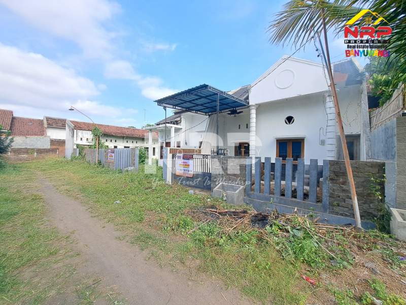 Dijual Rumah Minimalis di Jl. Mendut - Banyuwangi  Dijual Rumah Minimalis di Jl. Mendut - Banyuwangi  Dijual Rumah Minimalis di Jl. Mendut - Banyuwangi&nbsp;
Hunian Nyaman di Pusat Kota Banyuwangi.
Lokasi Sangat Strategis, dekat Kawasan Bisnis, Kantor NRP BANYUWANGI
