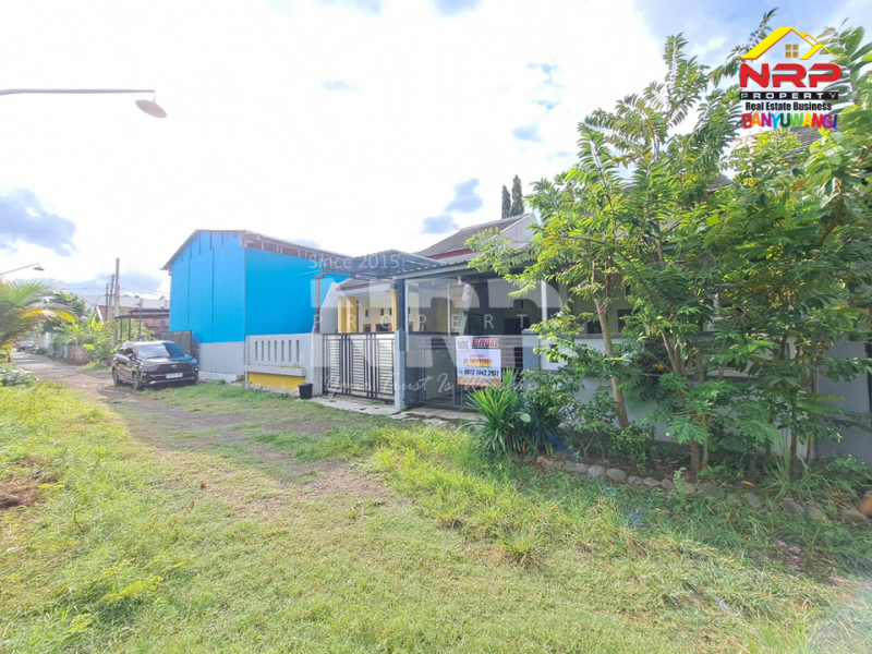 Dijual Rumah Minimalis di Jl. Mendut, Tamanbaru - Banyuwangi  Dijual Rumah Minimalis di Jl. Mendut - Banyuwangi  Dijual Rumah Minimalis di Jl. Mendut - Banyuwangi&nbsp;
Hunian Nyaman di Pusat Kota Banyuwangi.
Lokasi Sangat Strategis, dekat Kawasan Bisnis, Kantor NRP BANYUWANGI