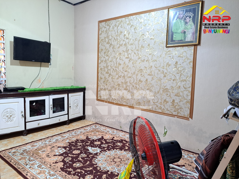 Dijual Rumah Minimalis di Kawasan Perumahan Elit Klatak - Banyuwangi  Dijual Rumah 300 Jutaan di Klatak Banyuwangi  Dijual Rumah Minimalis di Kawasan Perumahan Elit Klatak - Banyuwangi&nbsp;
One get sistem dengan Security. Dekat dengan Kawasan Hotel dan Resto NRP BANYUWANGI